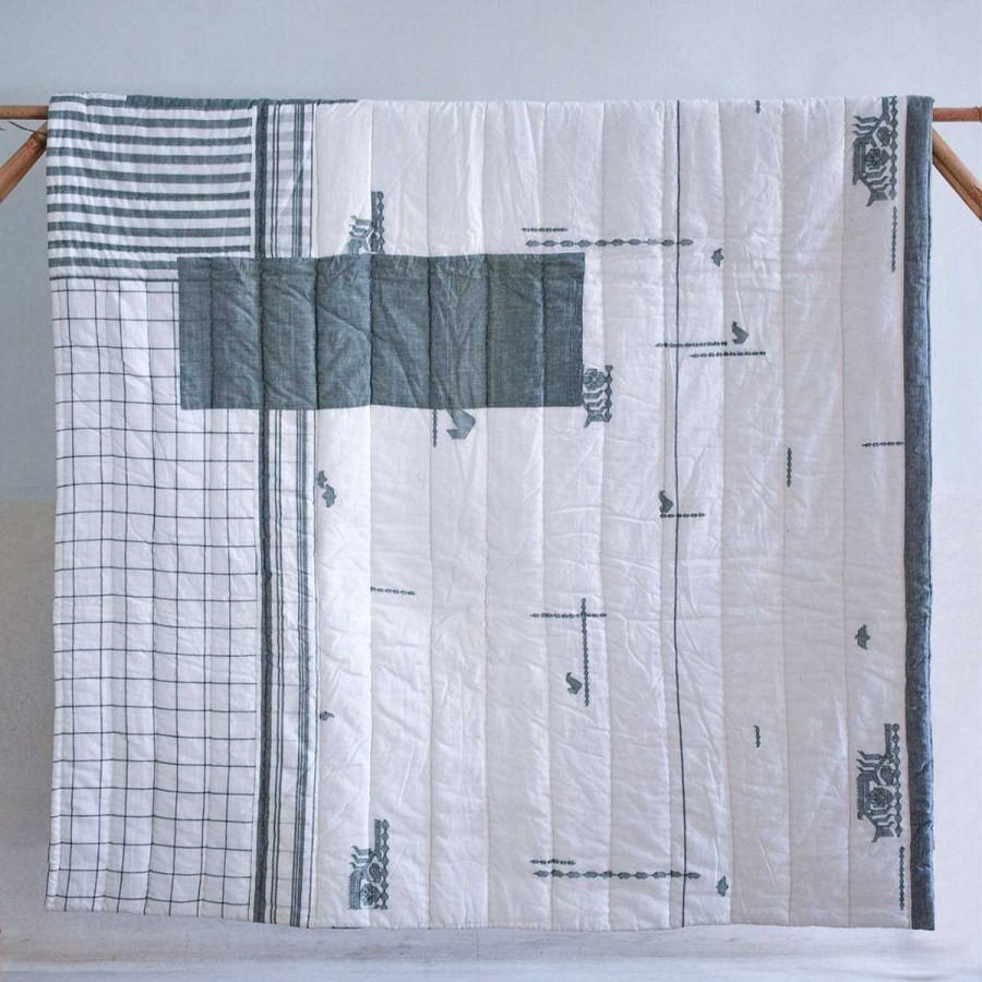 Daylesford Organic Nila Pasture Square Quilt Online