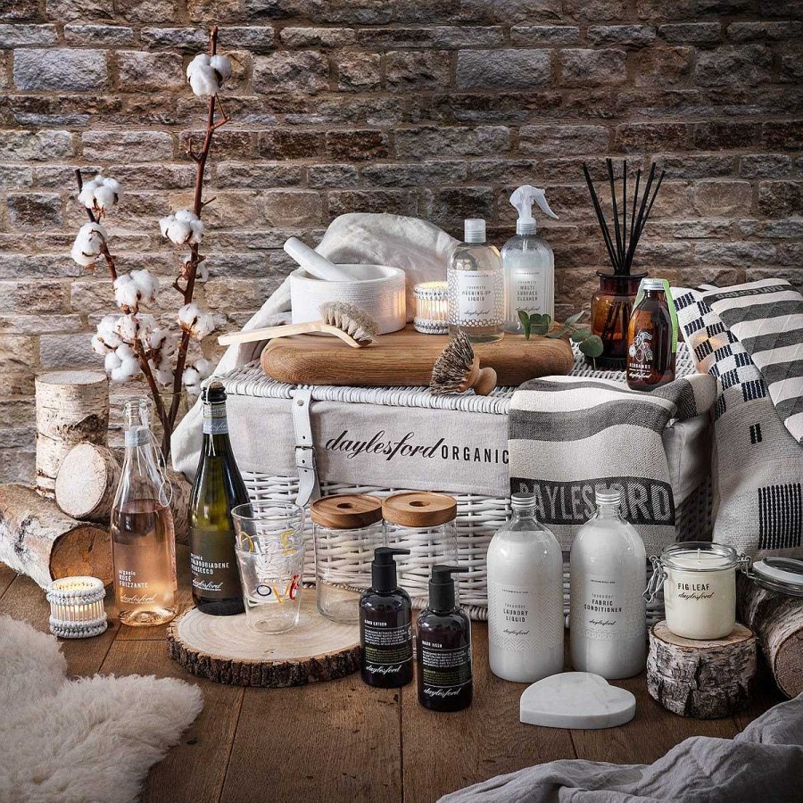 Daylesford Organic Welcome Home Hamper Wholesale